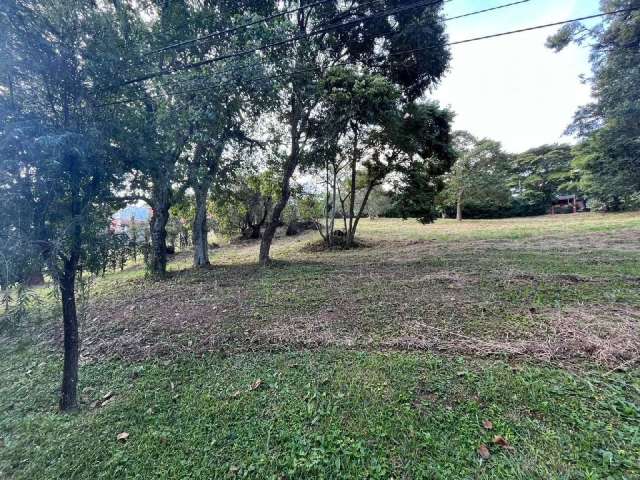 Terreno a venda no Condomínio Vale da Santa Fé em Vinhedo/SP.