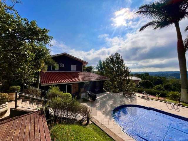 Casa a venda no Condomínio Santa Fé em Vinhedo/SP.