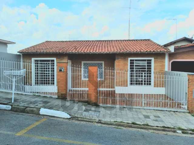 Ótima casa comercial ou residencial para locação em Vinhedo/SP.