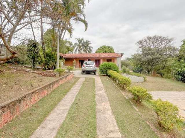 Maravilhosa chácara à venda e locação no Bairro Chácaras São Bento em Valinhos/SP