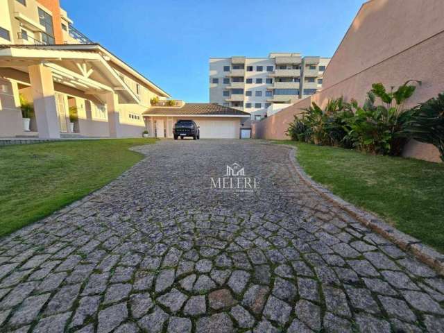 Casa com 3 dorm sendo 02 suítes à venda,  terreno de 1.130m²  e 334m² por R$ 2.600.000 - São Pedro - São José dos Pinhais/PR