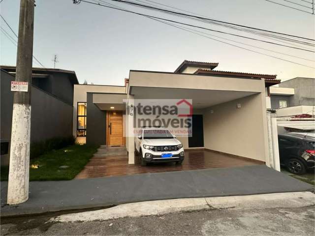 Casa à venda no bairro Jardim Independência - Taubaté/SP