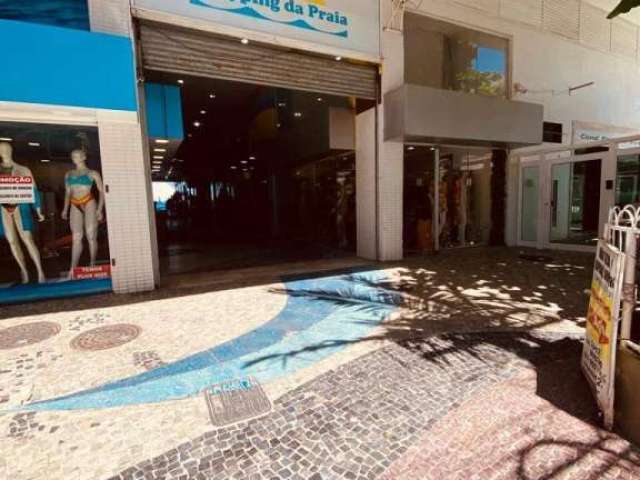 Loja no Shopping da Praia no Pé da Areia da Praia do Forte em Cabo Frio