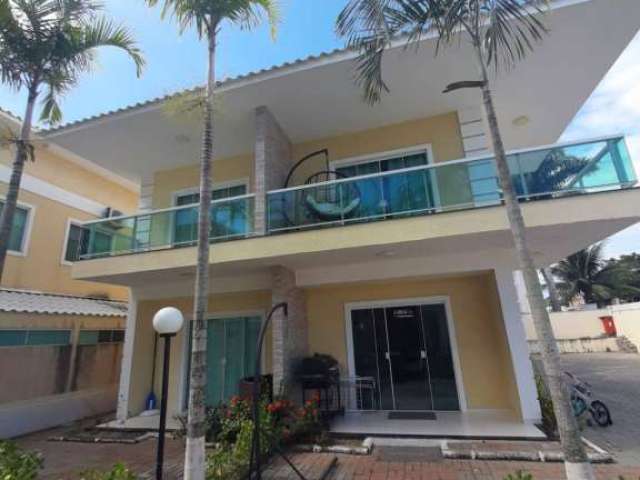 Casa Duplex em Condomínio com Canal Navegável na Ogiva em Cabo Frio