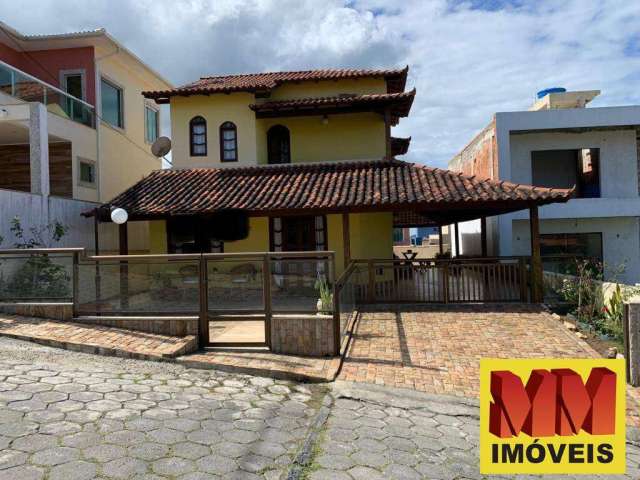 Casa Duplex no Condomínio dos Pássaros em Cabo Frio-RJ