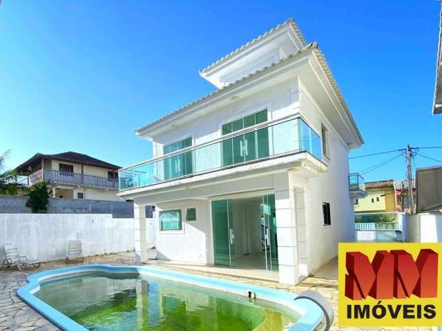 Casa com Piscina no Condomínio dos Pássaros em Cabo Frio