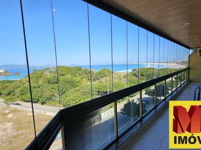 Excelente apartamento com 3 quartos na Praia do Forte em Cabo Frio