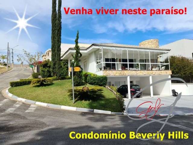 LINDISSIMA CASA C/ 424m², 5 SUÍTES (2 C/ CLOSET) NO CONDOMÍNIO BEVERLY HILLS EM JANDIRA-SP,  DIVISA COM BARUERI, SALA C/ 100M², E GARAGEM P/ 6 CARROS.