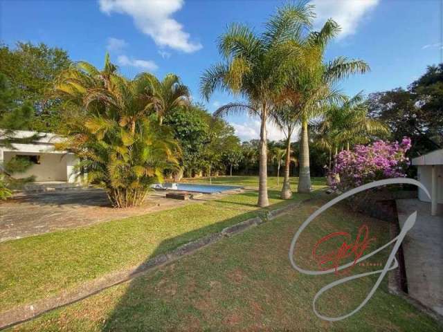 Casa residencial para Venda Chácara dos Junqueiras, Carapicuíba 5 dormitórios sendo 5 suítes, 3 salas, 6 banheiros, 8 vagas 740,85 m² construída, 3.50