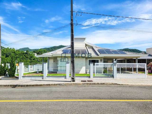 Casa com 1 suíte + 2 quartos, Jaraguá Esquerdo