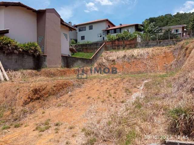 Terreno com 346 m² de área total, Rio Molha