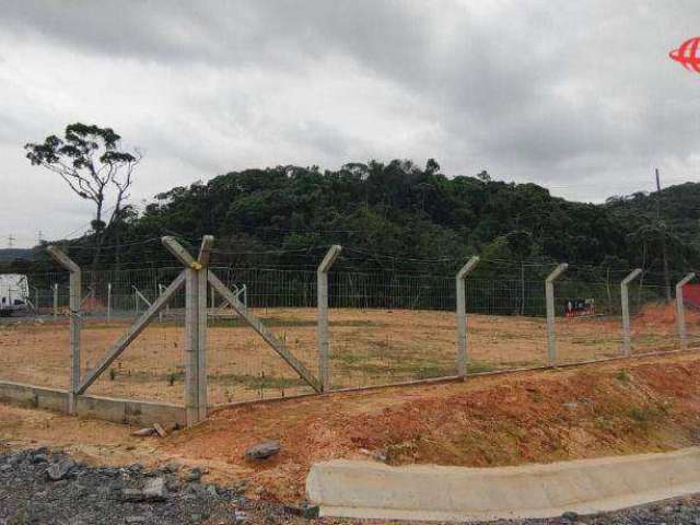 Terreno 750 m², Frente para Br-470, próximo a Segalas , entrada para o bairro Belchior.