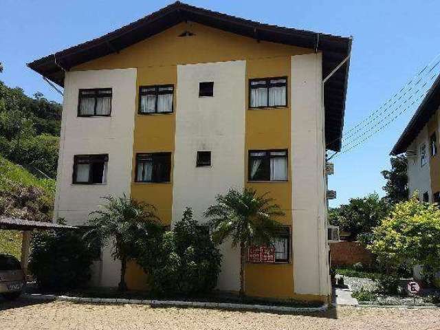 Apartamento com 3 dormitórios para alugar, 92 m² - Velha - Blumenau/SC