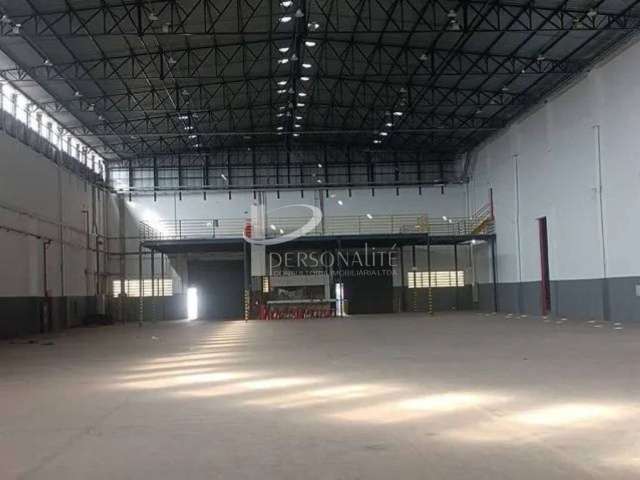 Galpão, 6.000 m2, 4 docas, cabine primária, vestiário, para locação, Barra Funda.