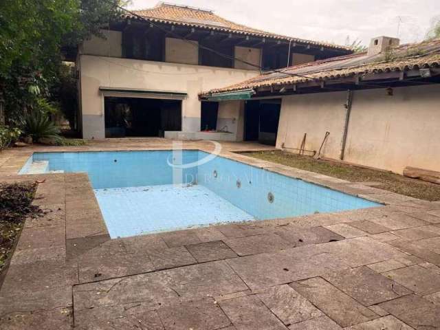 Sobrado, 550 m2, 5 suítes, piscina, 6 vagas, para venda, Pinheiros.