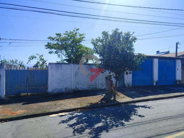 Casa com 2 quartos à venda no Jardim Baronesa, Taubaté  por R$ 270.000