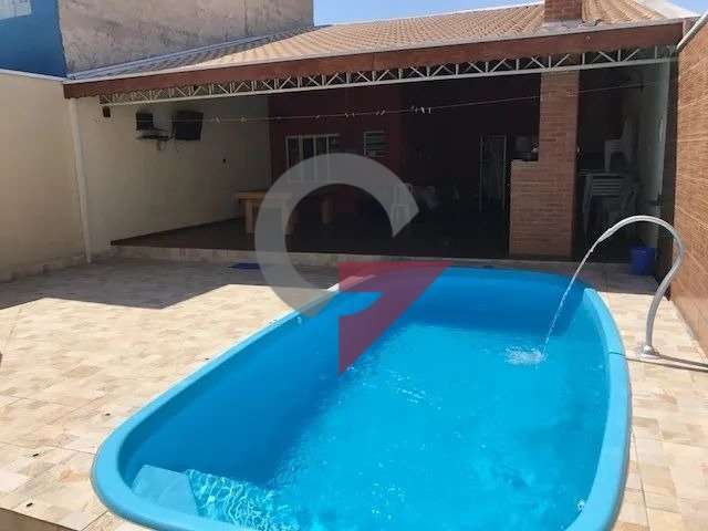 Casa com 3 quartos à venda na Vila Areao, Taubaté  por R$ 691.000