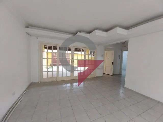 Casa com 3 quartos para alugar no Jardim Santa Clara, Taubaté  por R$ 3.500