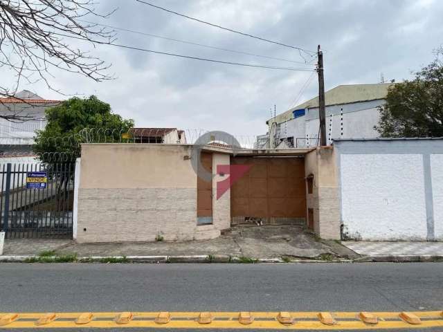 Casa com 3 quartos à venda na Vila São José, Taubaté  por R$ 638.000