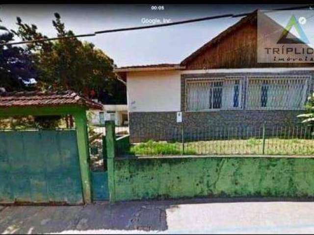 Oportunidade! Casa no bairro grama com terreno plano de 1.750m² com 50m de frente. Localização privilegiada, paralela à avenida principal do bairro.