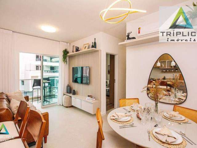 Apartamento totalmente decorado, 3 quartos com suíte, varanda gourmet, vaga carro e moto. Localização privilegiada no São Mateus na Praça Kennedy.