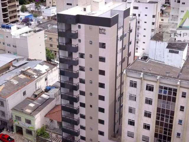 Apartamento 2 quartos com suíte, vaga numerada, elevador, gás encanado. Localização privilegiada na rua Floriano Peixoto, Centro. Oportunidade!