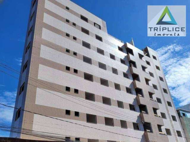 Apartamento 2 quartos, sala com varanda, vaga numerada, elevador. Localização privilegiada no Morro da Glória próximo ao colégio Santa Catarina.