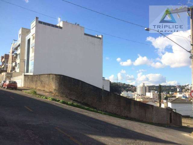 Terreno com excelente topografia e localização no bairro São Pedro. Disponível para permuta.