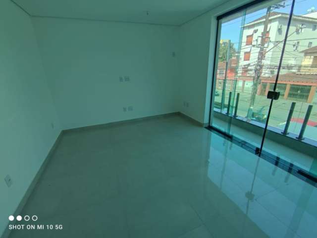 Sobrado 2 suites com piscina