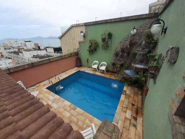 Cobertura Triplex com piscina 1 quadra da Praia com vista