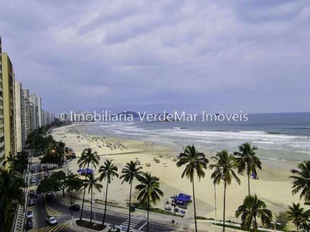 Apartamento à venda no Guarujá, na praia das Pitangueiras, Frente ao Mar