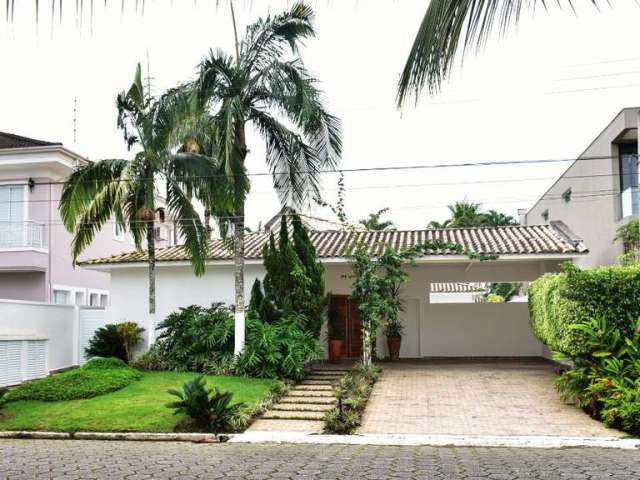 Casa à venda no Jardim Acapulco em Guarujá