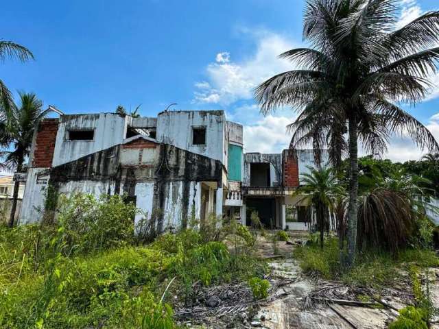 Casa para reformar À VENDA no Condomínio Jardim Acapulco 1 - Guarujá