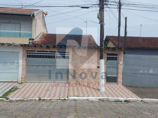 Casa para Venda em Praia Grande, Ocian, 2 dormitórios, 2 banheiros, 2 vagas