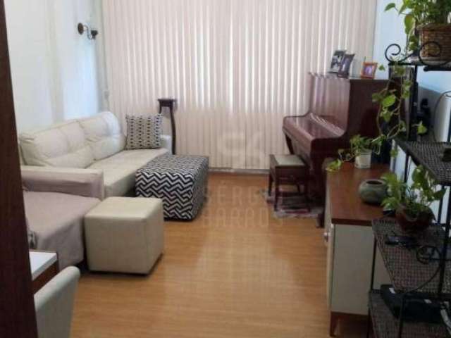 Apartamento de 2 quartos, frente, sol manhã, próximo ao Abel.