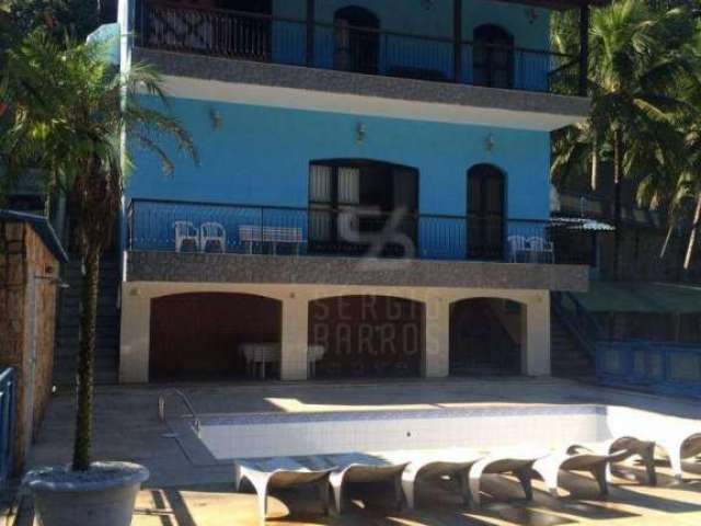 Casa de 4 quartos em condomínio, lazer com piscina, quadra, churrasqueira e sauna