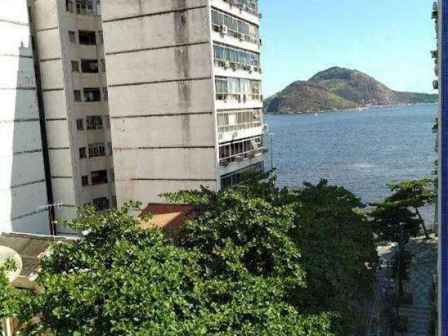 Apartamento sala 3 quartos com suíte, na quadra da praia, com vista mar.