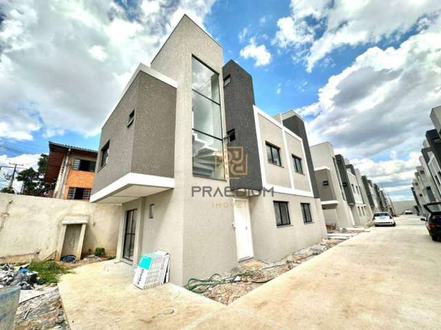 Sobrado com 3 dormitórios à venda, 105 m² por R$ 639.000,00 - Uberaba - Curitiba/PR