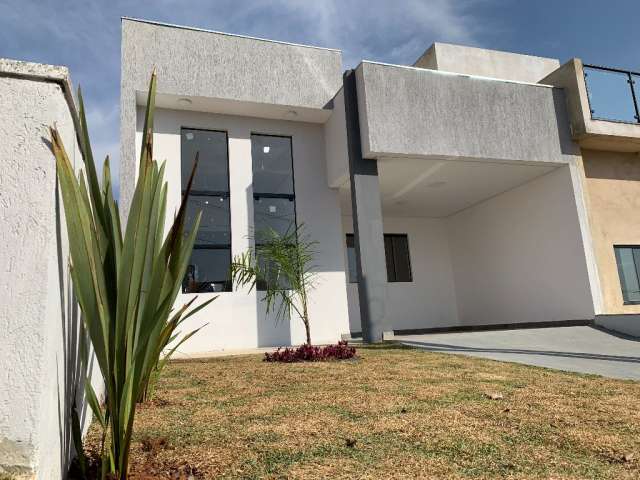 Linda casa térrea no condomínio mais charmoso de Sorocaba