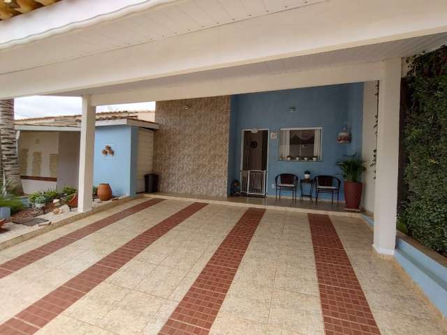 Excelente casa térrea no condominio Primeiro Sonho com 3 dormitórios e suíte