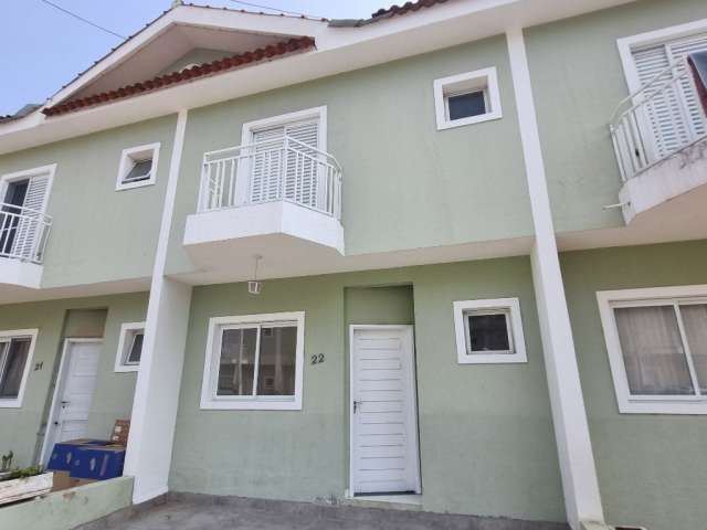 Sobrado condomínio Residencial Vitoria com 2 Suítes, quintal, 2 vagas 124m² totais, por apenas R$405.000,00 - Cidade Jardim - Zona Oeste - Sorocaba SP