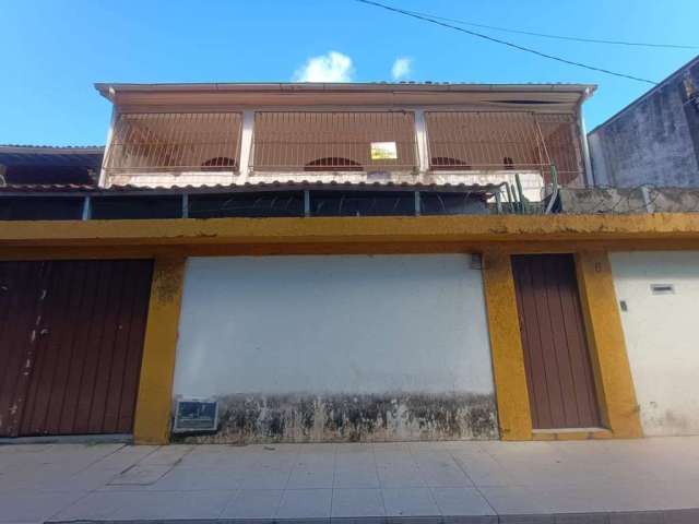 Casa para Venda em Salvador, Itapuã, 3 dormitórios, 1 suíte, 4 banheiros