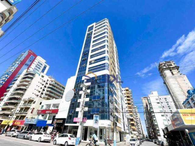 Apartamento com 3 dormitórios à venda, 136 m² por R$ 2.400.000,00 - Meia Praia - Itapema/SC