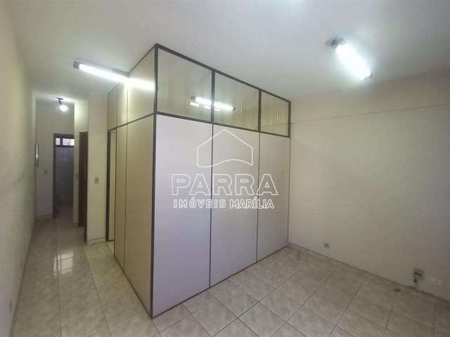 Vende-se sala comercial no cond. comercial carlos gomes - marilia/sp