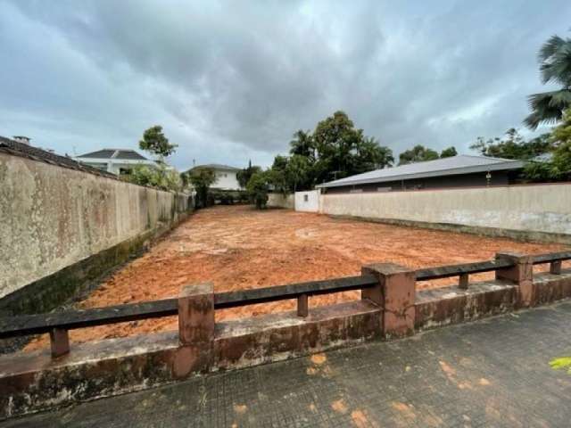 Terreno à venda na Rua Orleans, 342, América, Joinville por R$ 1.300.000