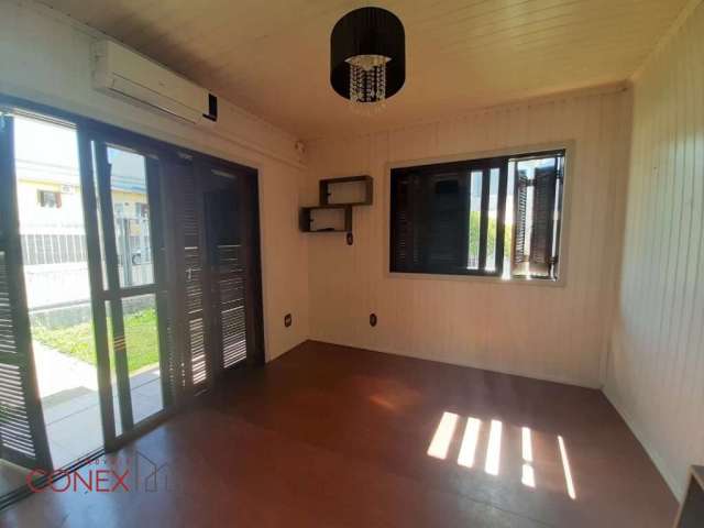 Casa com 2 quartos à venda na Rua Quitéria Mano, 565, Santa Catarina, Caxias do Sul por R$ 380.000