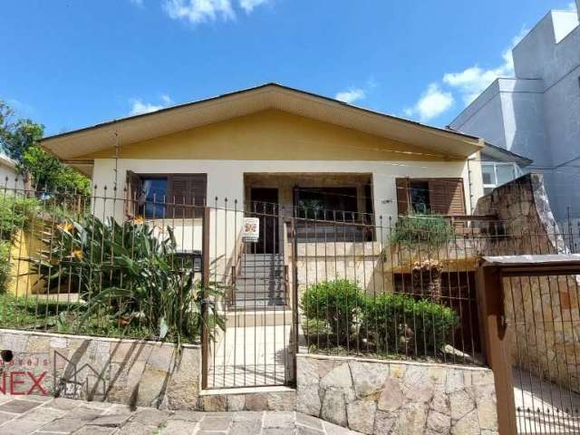 Casa com 3 quartos à venda na Rua Luiz Antunes, 1063, Panazzolo, Caxias do Sul por R$ 1.200.000