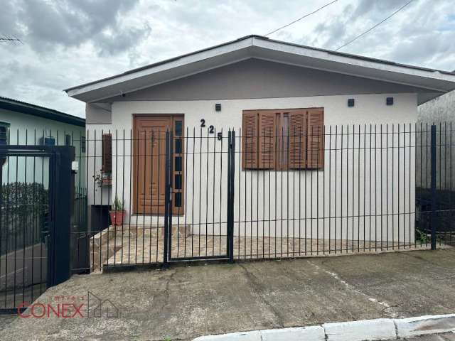 Casa com 3 quartos à venda na Ubaldo Zanelatto, 225, Cinquentenário, Farroupilha por R$ 499.000