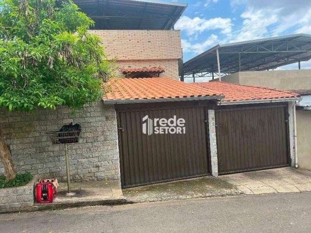 Casa com 5 quartos à venda, 138 m² por R$ 349.000 - Vila Montanhesa - Juiz de Fora/MG