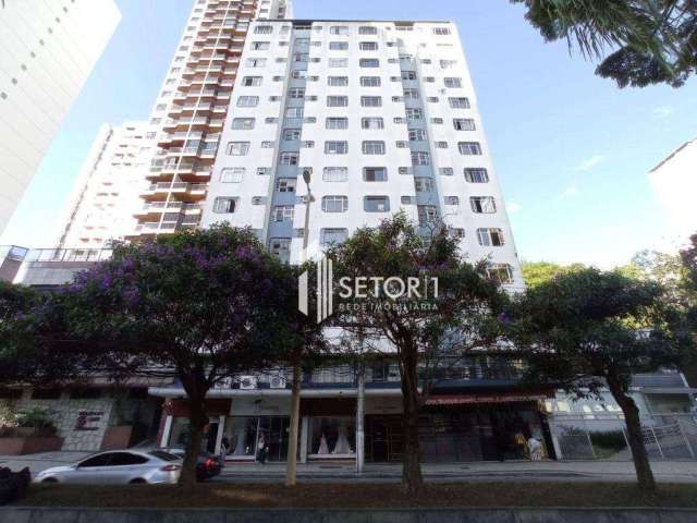 Kitnet com 1 Quarto para alugar, 40 m² por R$ 570,00/mês - Passos - Juiz de Fora/MG